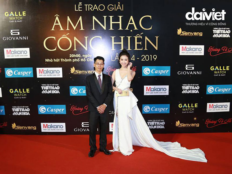 đại diện công ty Đại Việt tham dự lễ trao giải âm nhạc cống hiến 2019