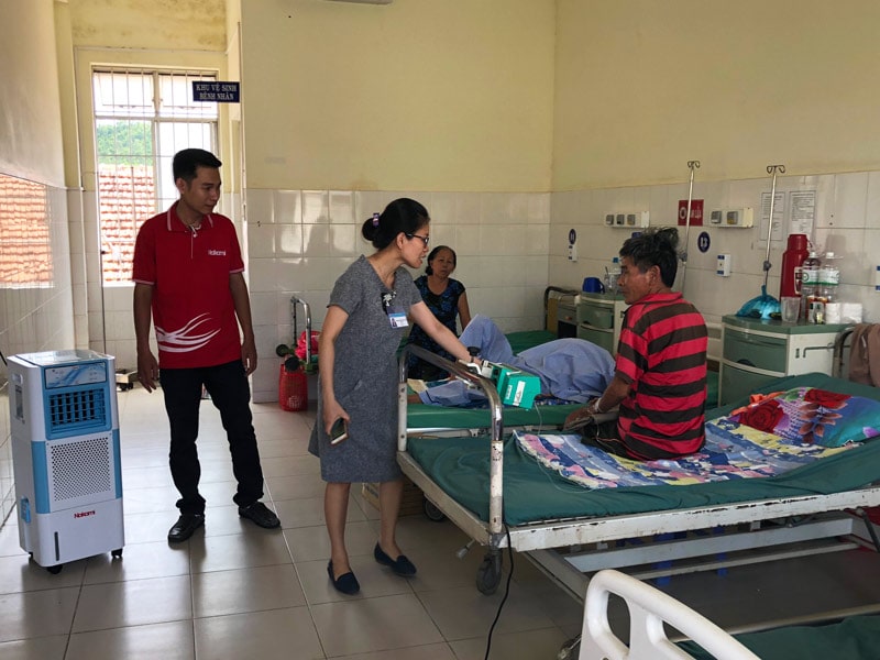 trao máy cho bệnh viện đa khoa khu vực Ninh Hoà - tỉnh Khánh Hoà