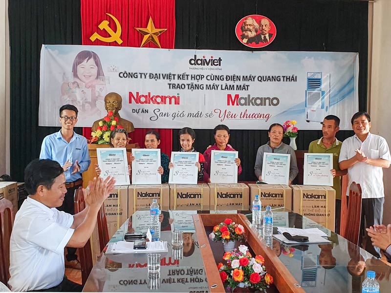 trao tặng máy làm mát cho người dân Triệu Phong - Quảng Trị