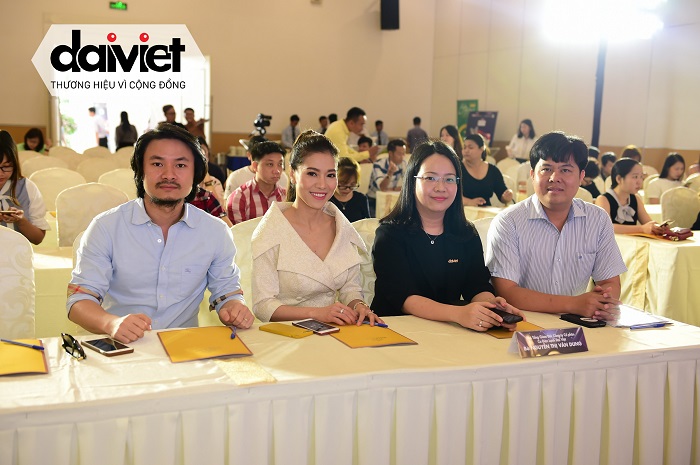 Toàn cảnh buổi họp báo
