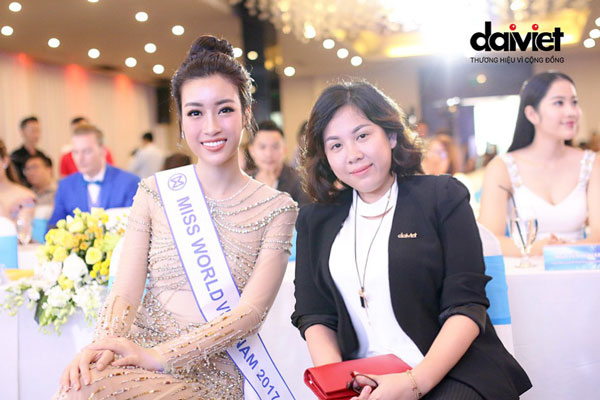hình ảnh truyền thông tại buổi họp báo 2