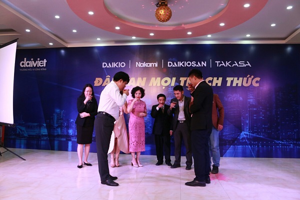 hình ảnh buổi họp mặt gia đình daikio, nakami sơn la điện biên năm 2018hình ảnh buổi họp mặt gia đình daikio, nakami sơn la điện biên năm 2018