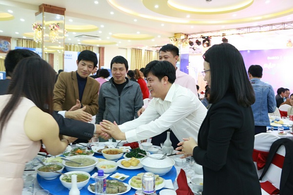 hình ảnh buổi họp mặt gia đình daikio, nakami sơn la điện biên năm 2018