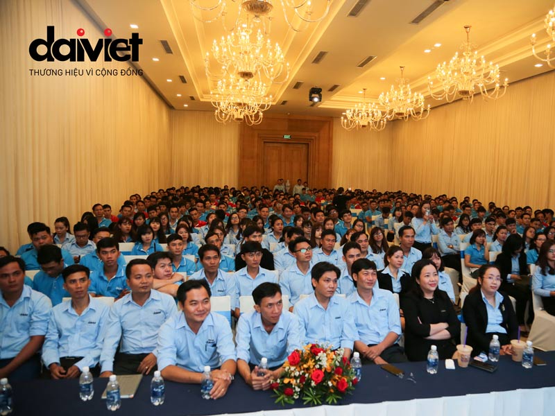 Họp tổng kết tại TP.HCM với hơn 500 nhân viên từ Quảng Bình đến Cà Mau
