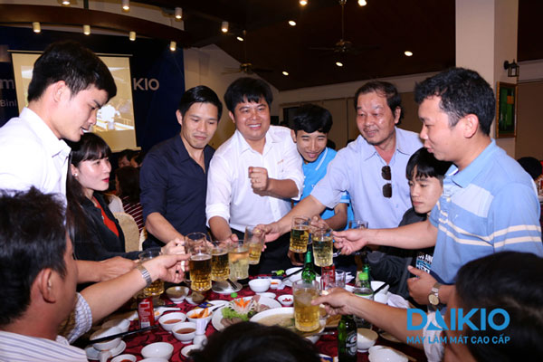 Tiệc thân mật Máy làm mát cao cấp Daikio tại Quy Nhơn Tiệc thân mật Máy làm mát cao cấp Daikio tại Quy Nhơn